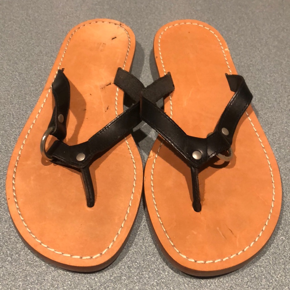 Gap Leather Flip Flops
